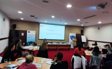 Policewomen  from whole country at a workshop on the role of policewomen in the process of reducing irregular migration