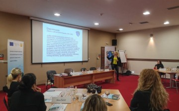 Policewomen  from whole country at a workshop on the role of policewomen in the process of reducing irregular migration