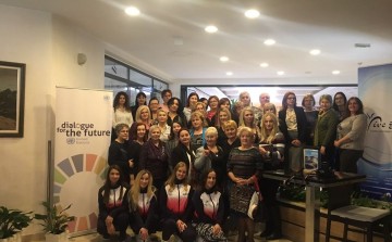 Članice Udruženja na obuci &bdquo;Osnaživanje žena za građansku participaciju i unapređenje dru&scaron;tvene kohezije u lokalnim zajednicama&ldquo;