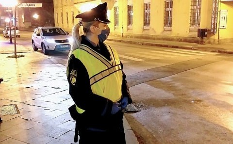 Uloga žene u policiji prezentirana kroz seriju fotografija policijskih službenica na dužnosti