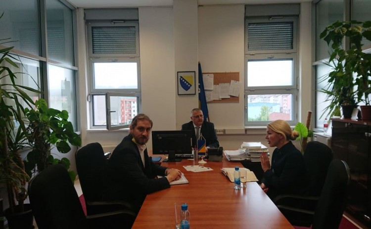   A meeting was held with the Assistant Director of SIPA 